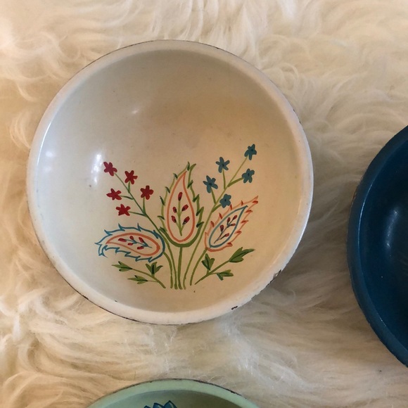 Hand painted vintage bowls - Picture 2 of 6